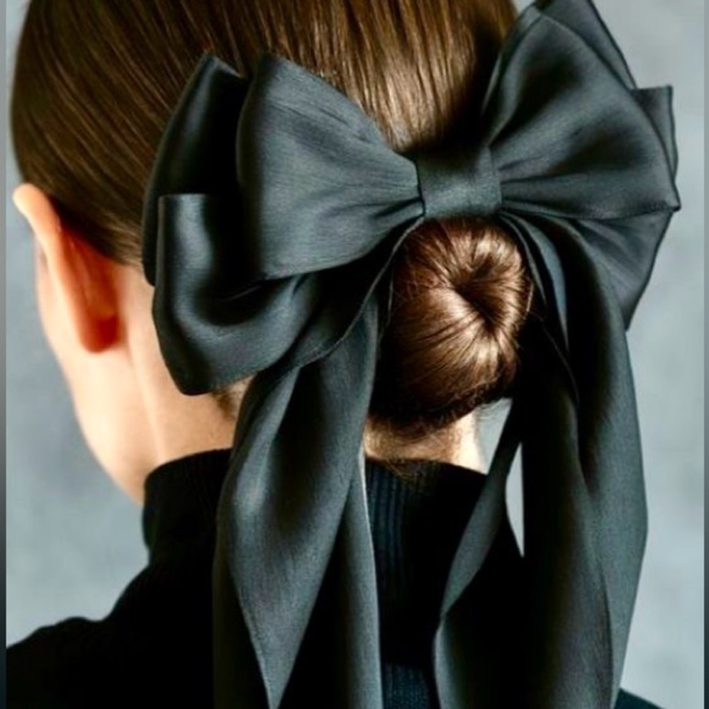 Black Bow Hair Pin - Picture 6 of 10